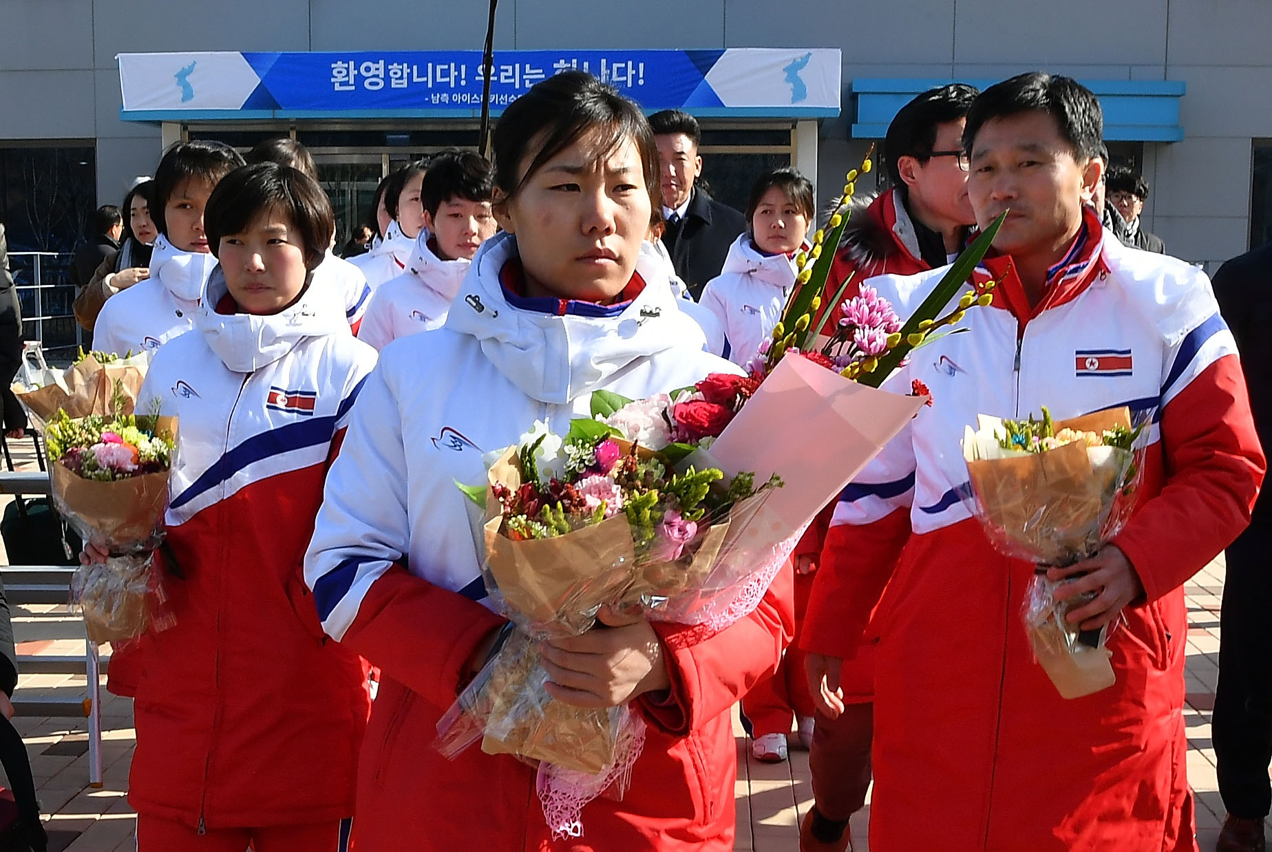 North Korean Olympic Advance Team and Women's Ice Hockey Players Arrive in South Korea