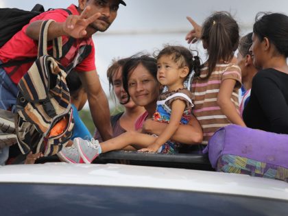 Migrant Caravan Pushes North Into Guatemala