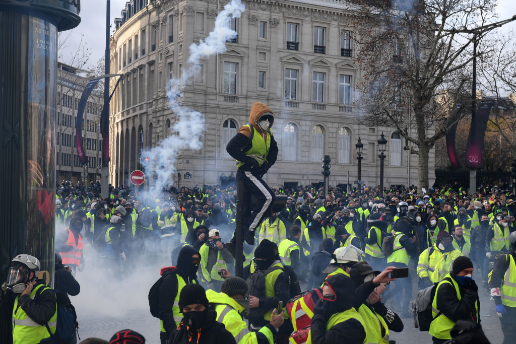 'Yellow Vests' Return to Paris Streets