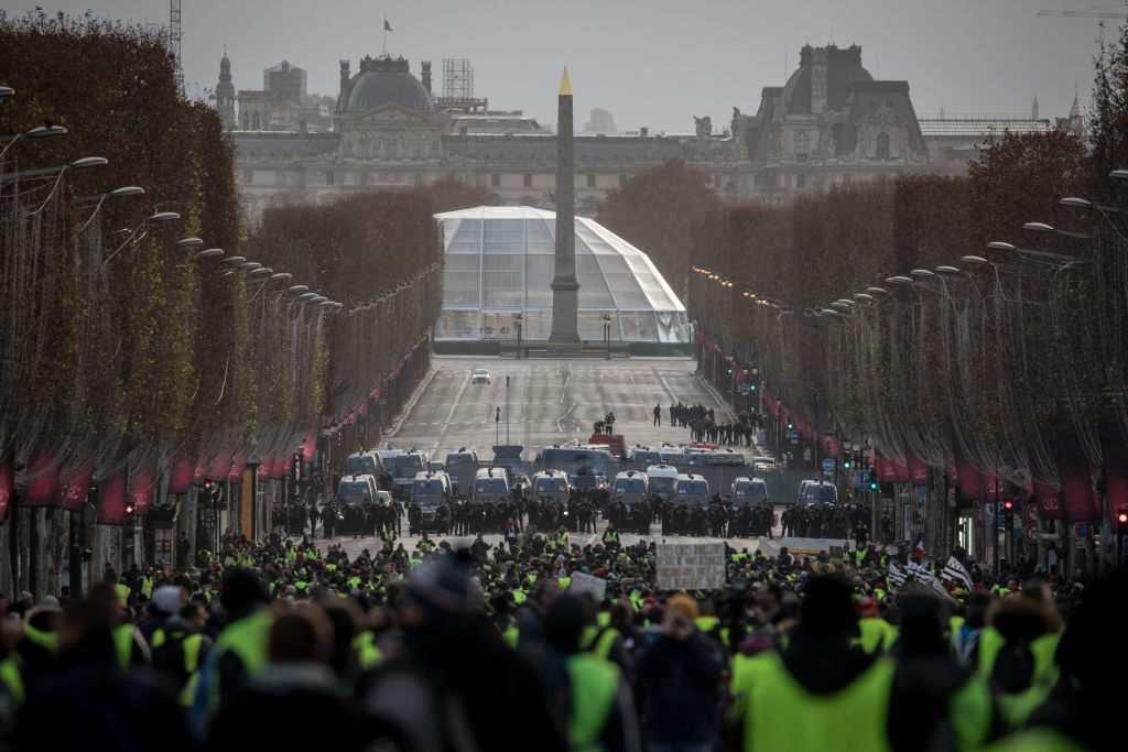 'Yellow Vests' Return to Paris Streets