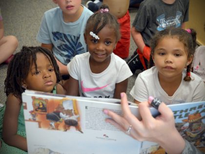 Criss-cross applesauce: It’s story time!