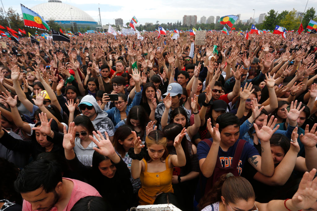 Social Organizations Call For Cultural Activities Against Abuses And In Defence Of Human Rights In Santiago