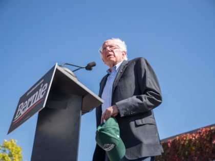 Bernie Sanders Tours Colleges In New Hampshire