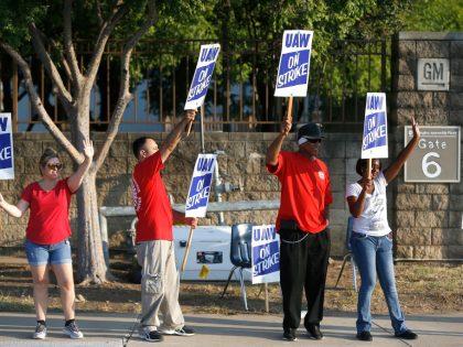 United Auto Workers Go On First National Strike Since 1982