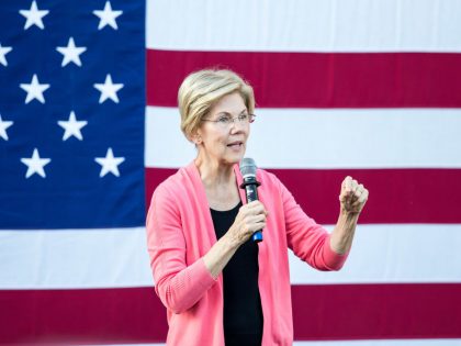 Sen. Elizabeth Warren Holds New Hampshire Town Hall