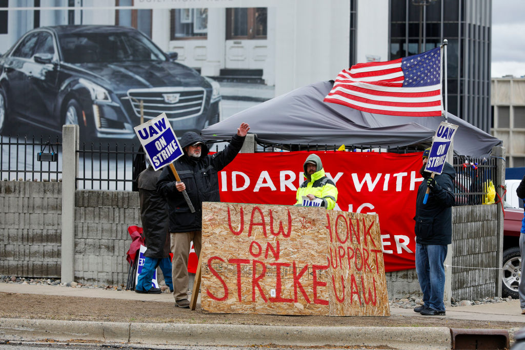 GM And United Auto Workers Reach Tenative Agreement To End Month-Long Strike