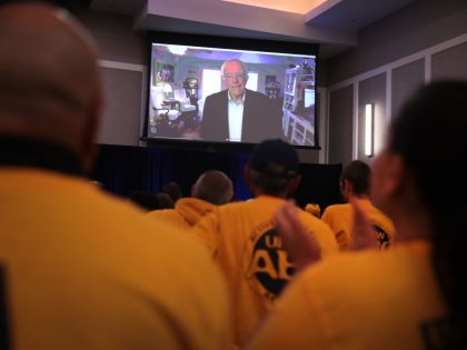 UCFW Hosts Democratic Presidential Candidates At "Future Of Work" Forum In Iowa