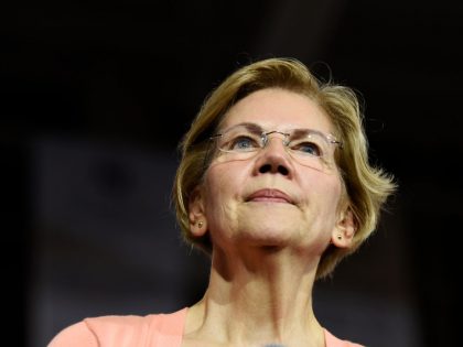 Elizabeth Warren Campaigns With Rep. Ayanna Pressley In North Carolina
