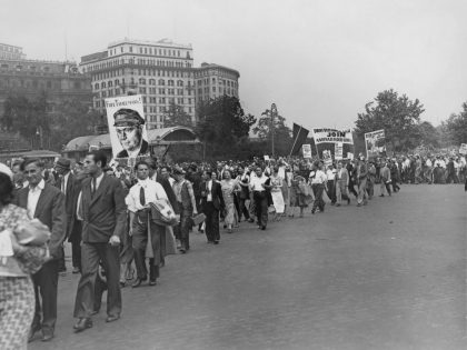 Anti-Nazis In  Battery Park