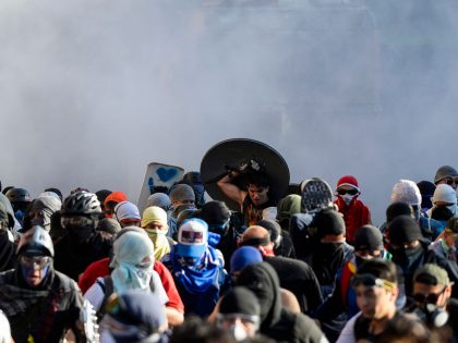 Protests Continue After Piñera Insisted On Bringing Military To The Streets