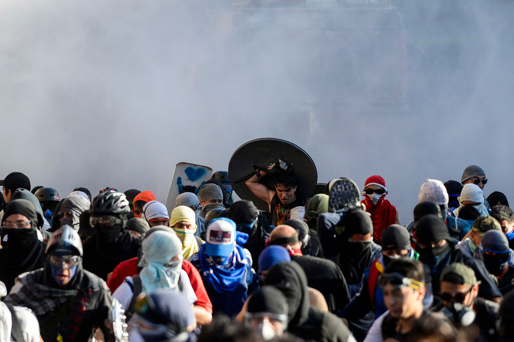 Protests Continue After Piñera Insisted On Bringing Military To The Streets