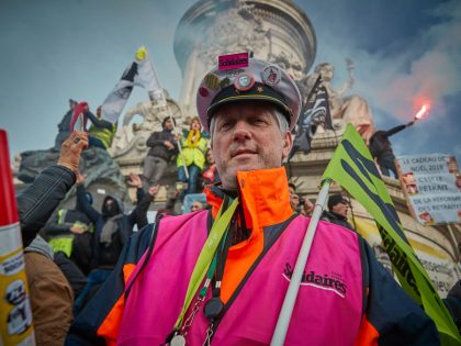 French Public Sector Workers Begin New Round Of Pension Strikes