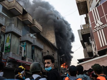 Iraqis Continue Anti-government Protests