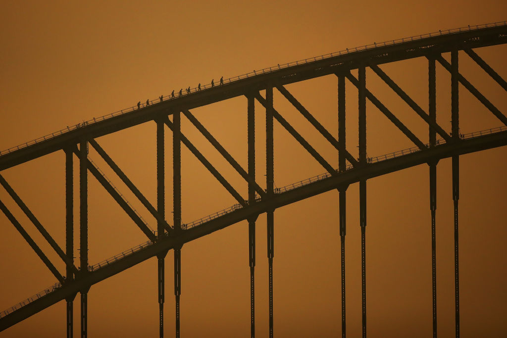 Sydney Blanketed In Smoke As Bushfires Continue To Burn Across NSW
