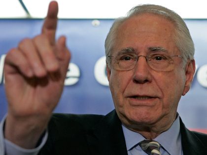 Presidential Hopeful Mike Gravel Holds Press Conference