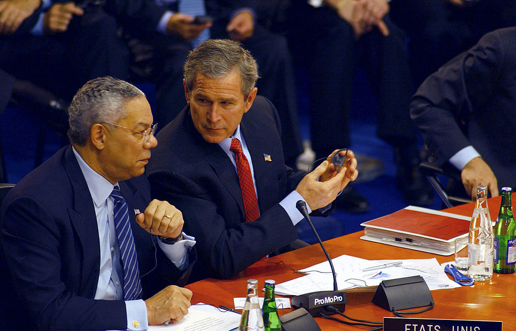 Bush in Prague for NATO summit