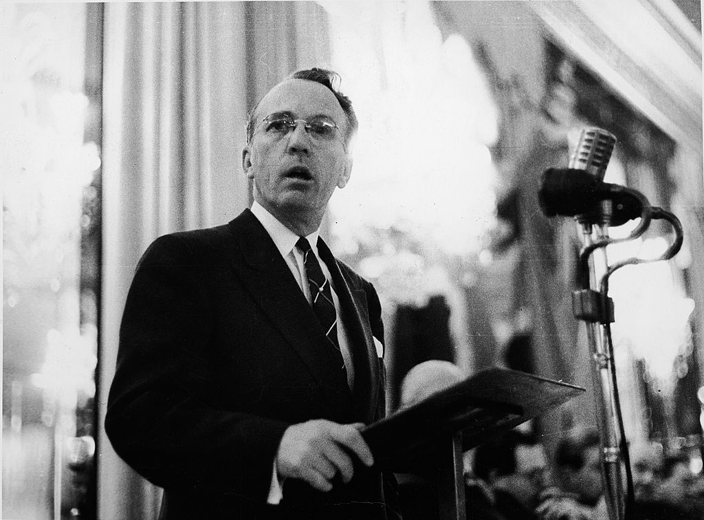Tommy Douglas Speaks In Britain