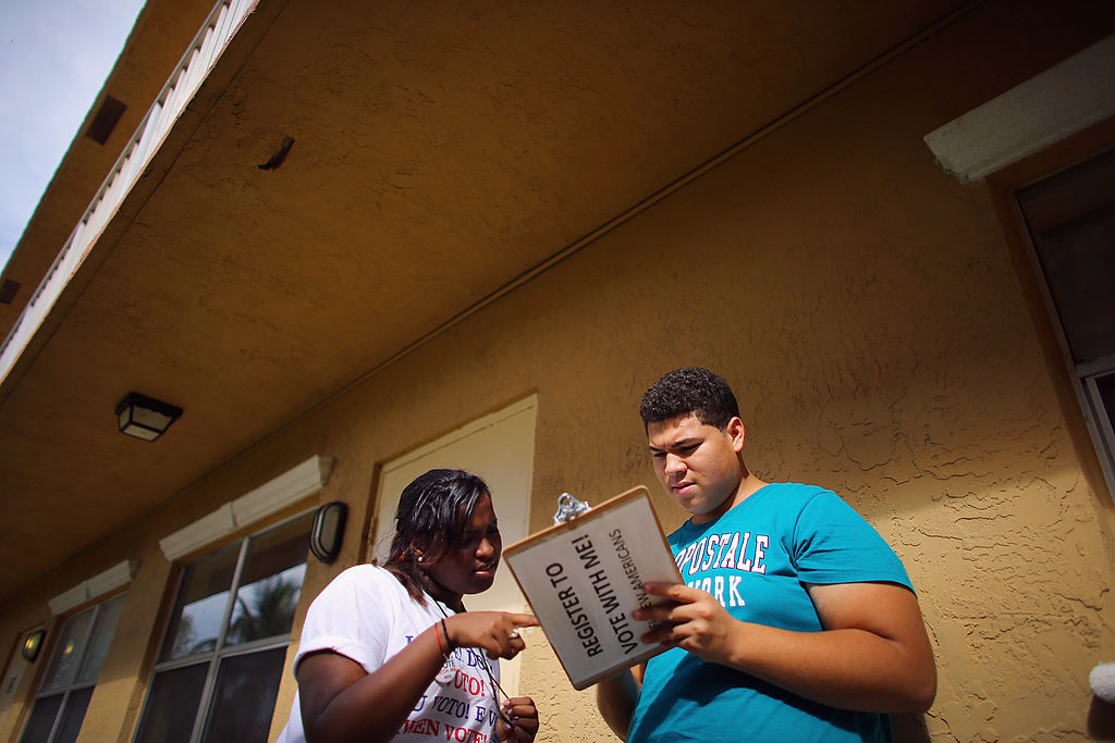 Florida Immigrant Coalition Holds Voter Registration Drive For New Americans