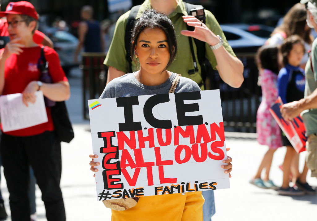 Thousands In Chicago Protest Planned ICE Arrests Of Undocumented Immigrants