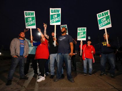 United Auto Workers Begin Largest National Strike Since 1982
