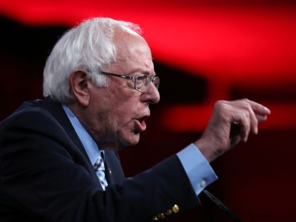 Presidential Candidates Attend Democratic National Committee Summer Meeting
