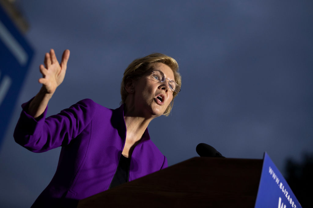 Elizabeth Warren Delivers Campaign Speech in NYC's Washington Square Park