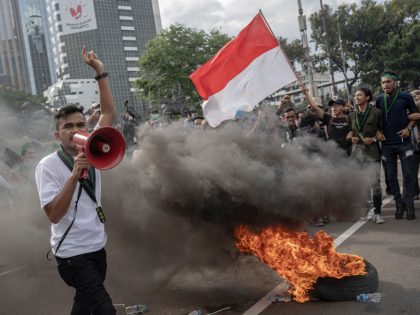 Indonesian Students Demonstrate Against Job Creation Law