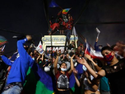 Chileans Vote Constitutional Referendum Amid Social Tension