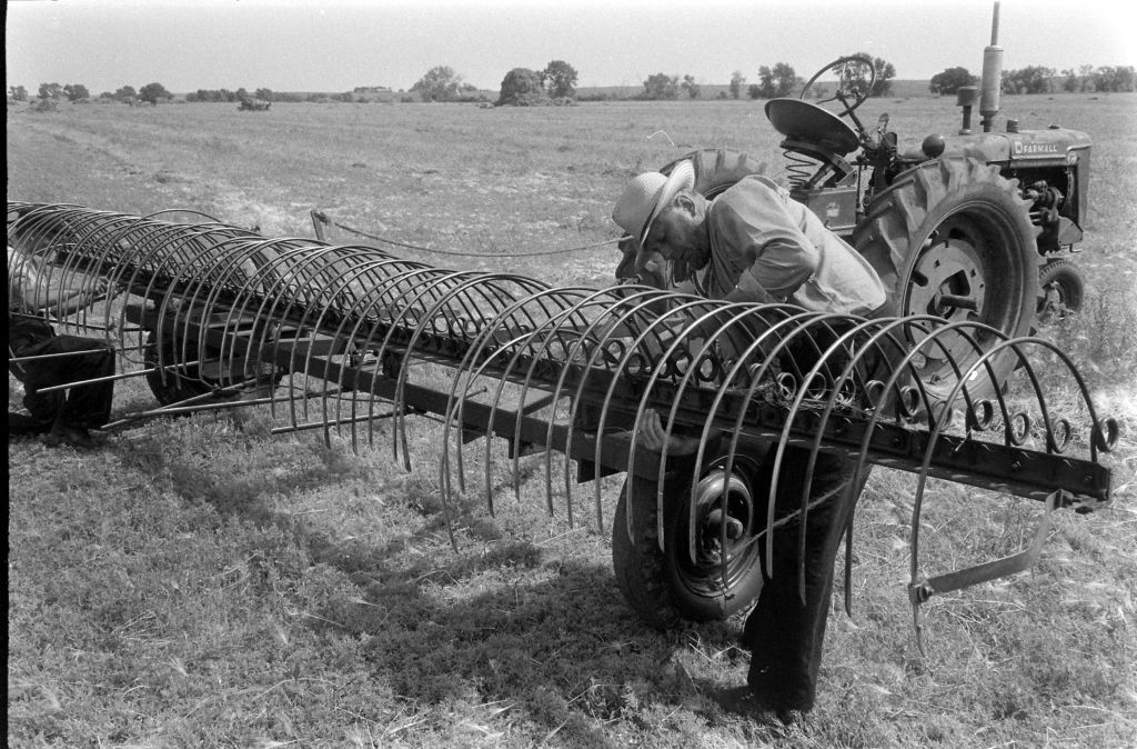 Hutterites Farming