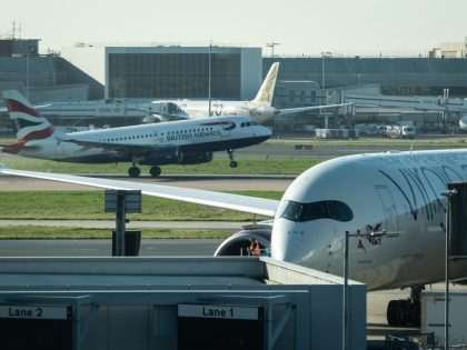 Flights From The UK To The USA  Cease At Midnight Eastern Time