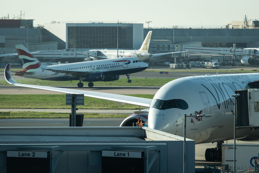 Flights From The UK To The USA  Cease At Midnight Eastern Time