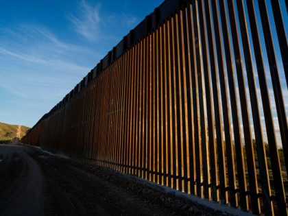 US-MEXICO-BORDER-IMMIGRATION-ENVIRONMENT