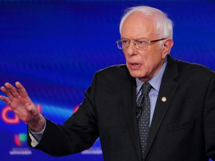 US-POLITICS-VOTE-DEMOCRATS-DEBATE