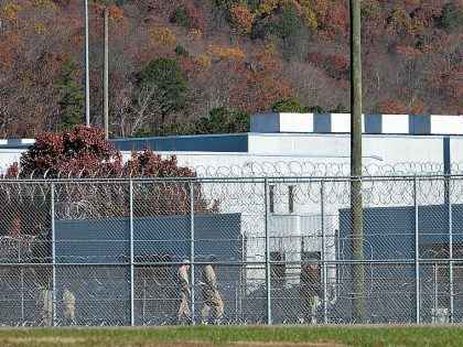Convicted Spy For Israel Jonathan Pollard Out On Parole