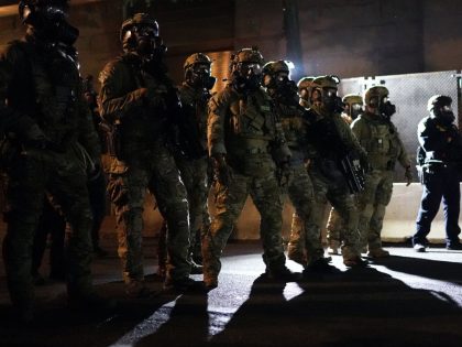 DHS Makes Deal With Oregon Governor To Withdraw Federal Agents From Portland