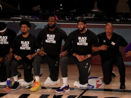 Los Angeles Clippers v Los Angeles Lakers