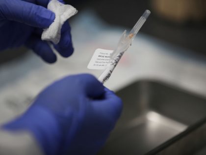 Florida Volunteers Take Part In COVID-19 Vaccine Trials