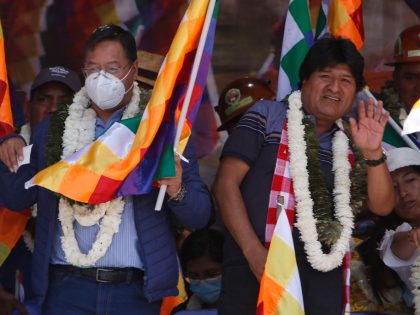 Event in honour of the Whipala in Bolivia