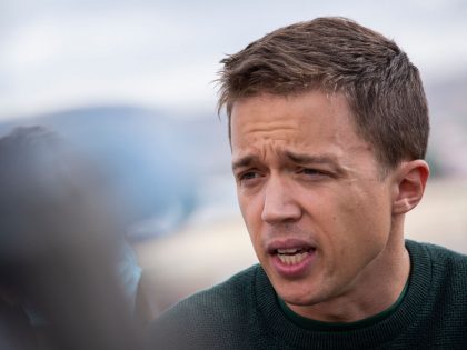 Mas Madrid Appears On The Adolfo Suarez Madrid-barajas Airport Expansion Project