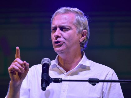 Kast and Boric Close Campaigns Ahead of Sunday Presidential Run-off