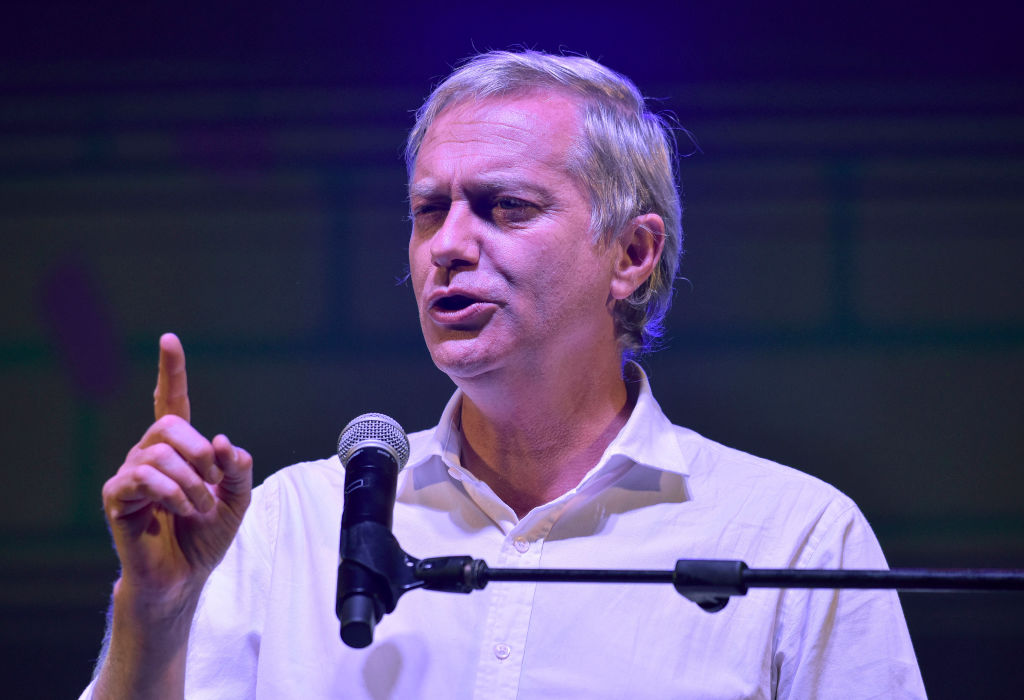 Kast and Boric Close Campaigns Ahead of Sunday Presidential Run-off