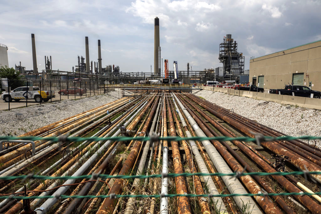 Enbridge Says Great Lakes Oil Pipeline Will Keep Running