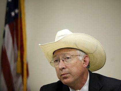 Interior Salazar Discusses Flight 93 Memorial After Meeting With Landowners