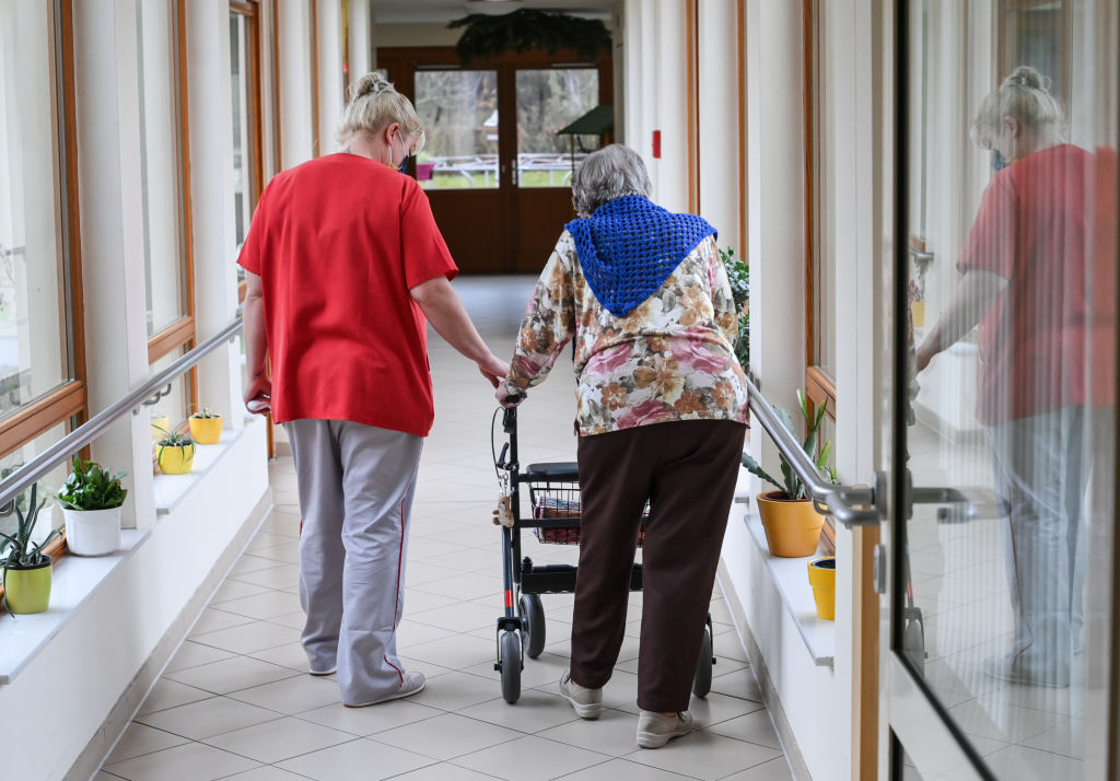 Test run vaccination in care facility