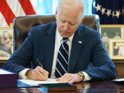 US-POLITICS-BIDEN-HEALTH-VIRUS-AID