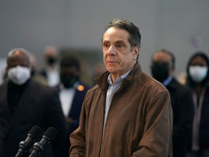 Governor Cuomo Tours Javits Center Mass Vaccination Site In Manhattan