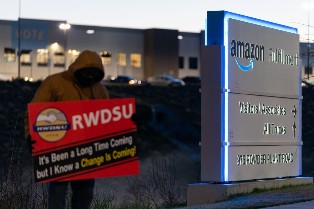 Union Push At Amazon Warehouse In Alabama Reaches Final Day Of Vote