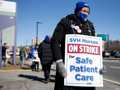 Strike Continues at Sain Vincent Hospital
