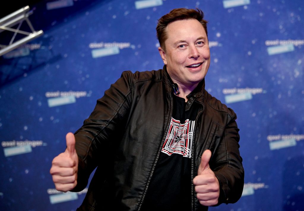 TOPSHOT-GERMANY-MEDIA-TESLA-AWARD