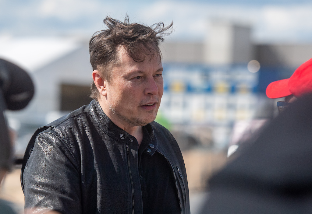 Tesla boss visits factory construction site in Gr√ºnheide